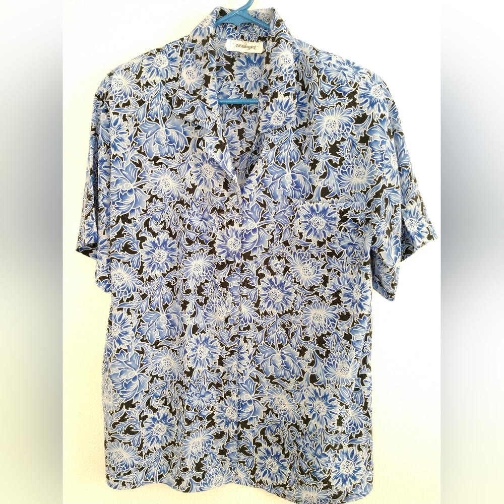Pretty Worthington Floral Blouse Shirt Short Sleeve Blue Black Size XL Chest 42"